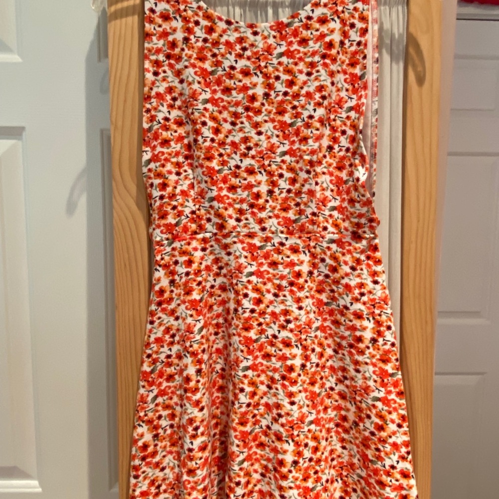 Floral dress with low back